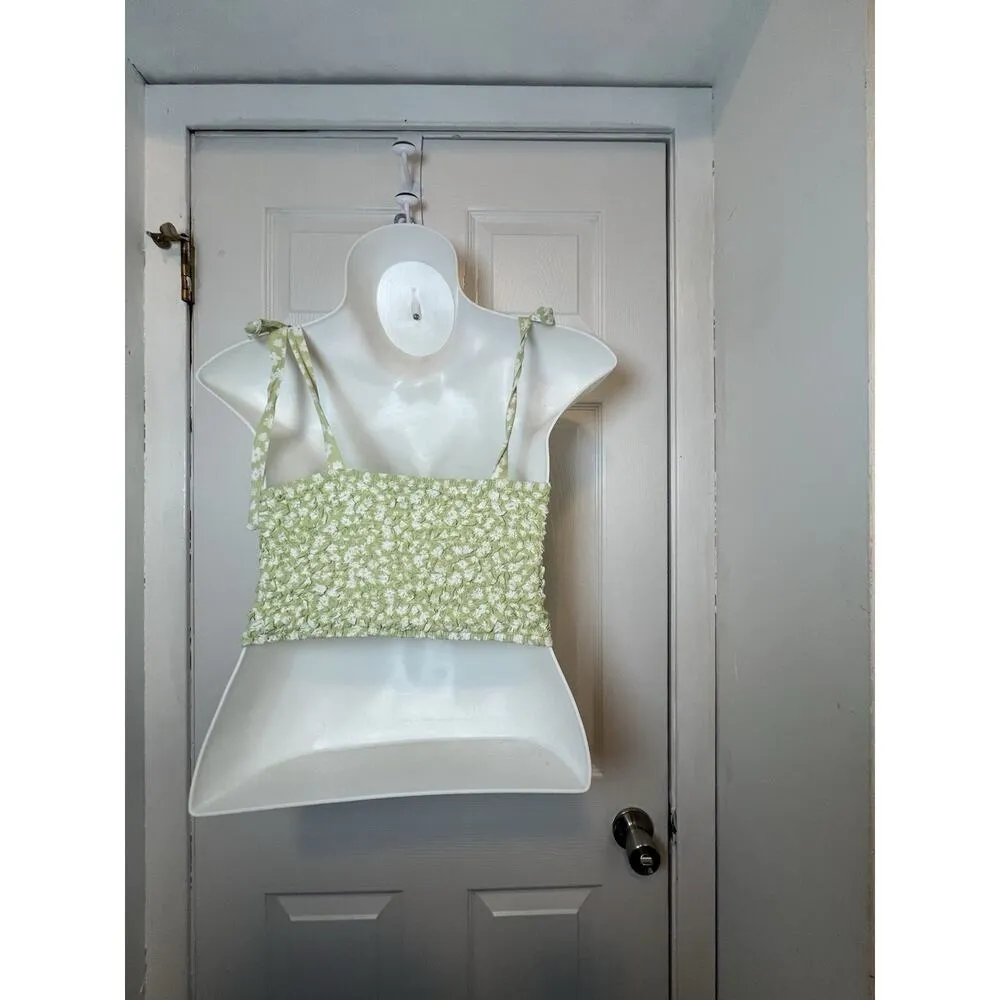 Kendall & Kylie Boho Chic green and white floral crop top in women’s Size M - Image 2