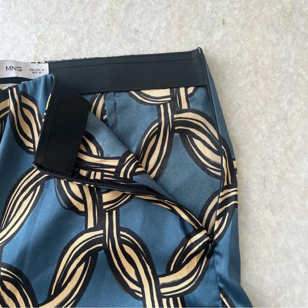 NWT Mango Satin Printed Trousers Flowy Pants Geometric Chains M Italian Fabric - Image 7
