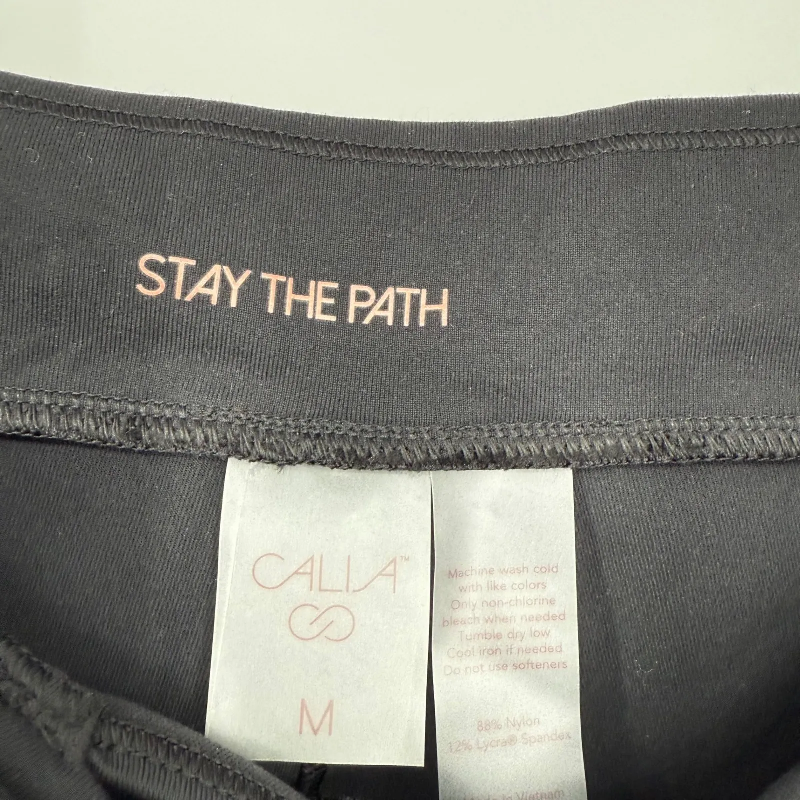 CALLA Black Crossover Waist Capri Leggings Size M Athleisure Workout Fitness Size M - Image 5