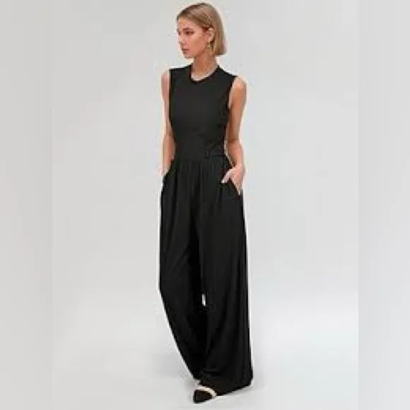 Cider Woman’s Black Sleeveless Jumpsuit with pockets size large - Image 13