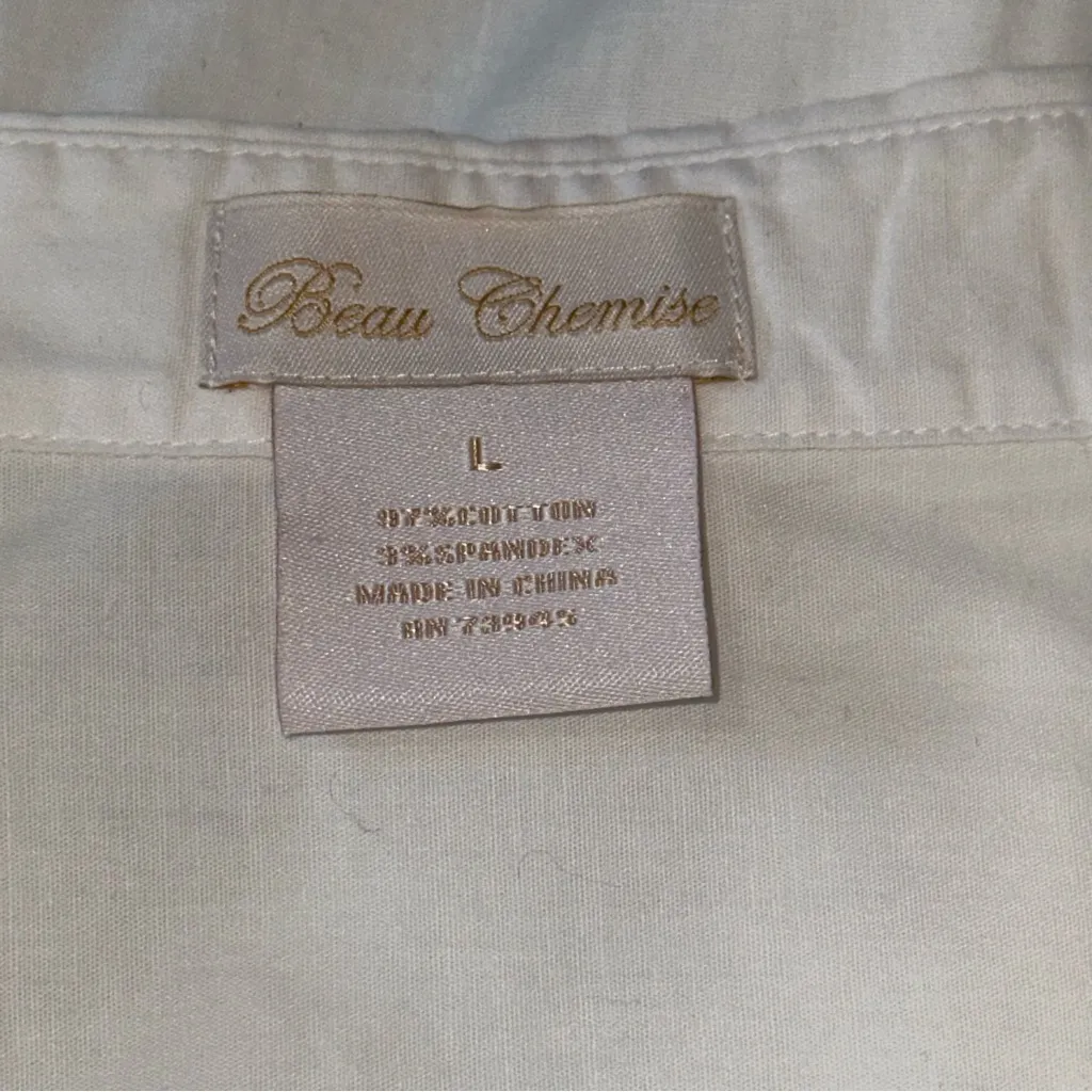 Beau Chemise Women’s Size L White Oversized Pocket Front Button Down Shirt Size L - Image 4