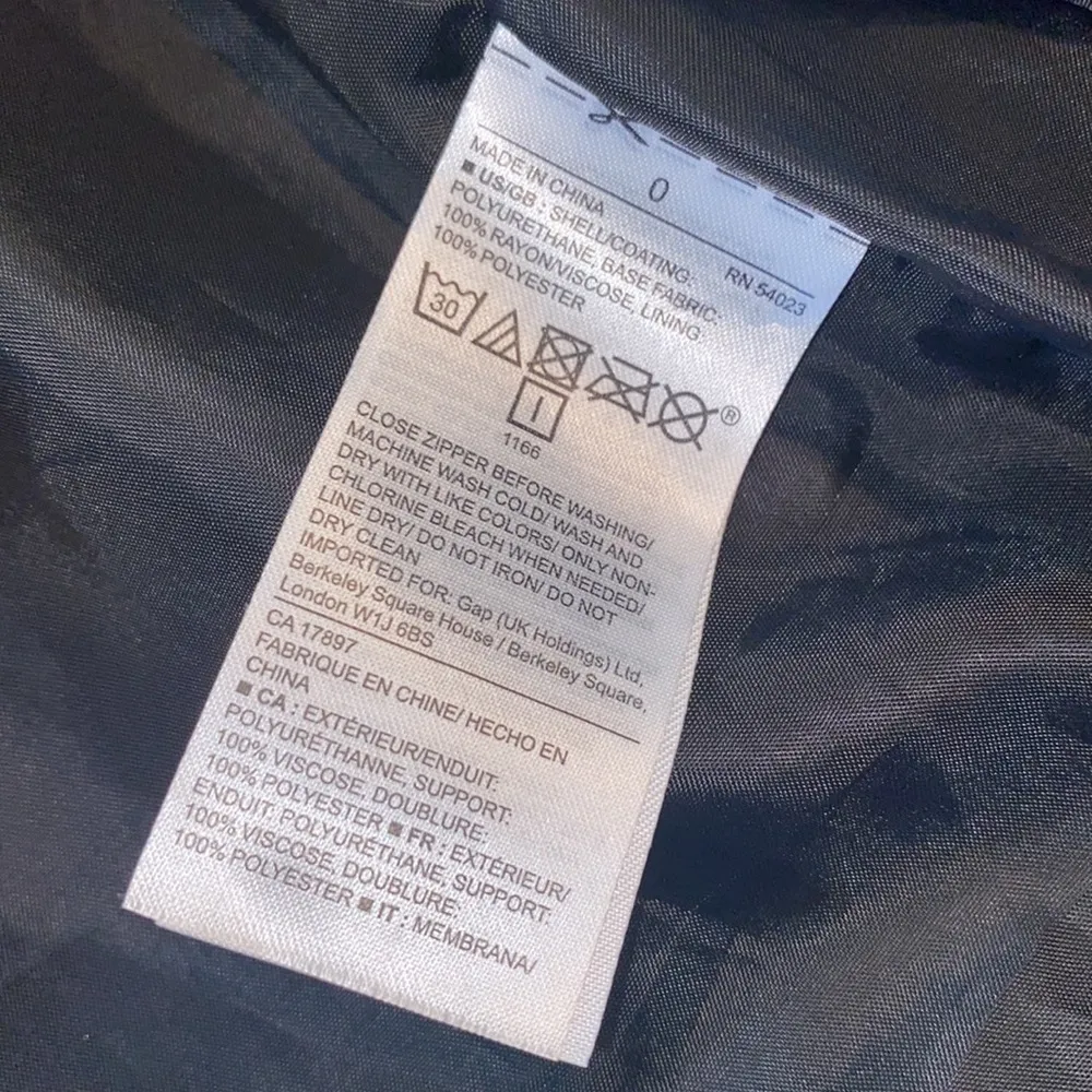 Gap  Vegan Leather Black Jacket - Image 6