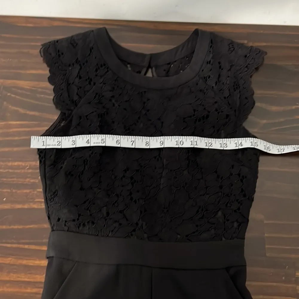 Bebe Jumpsuit Black Lace Sleeveless Top Size 0 EUC - Image 7