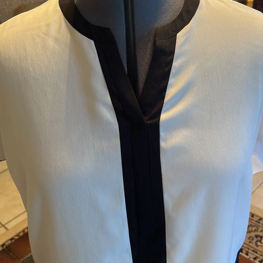 Ladies blouse Sz L by Dana Buchman like new condition - Image 6