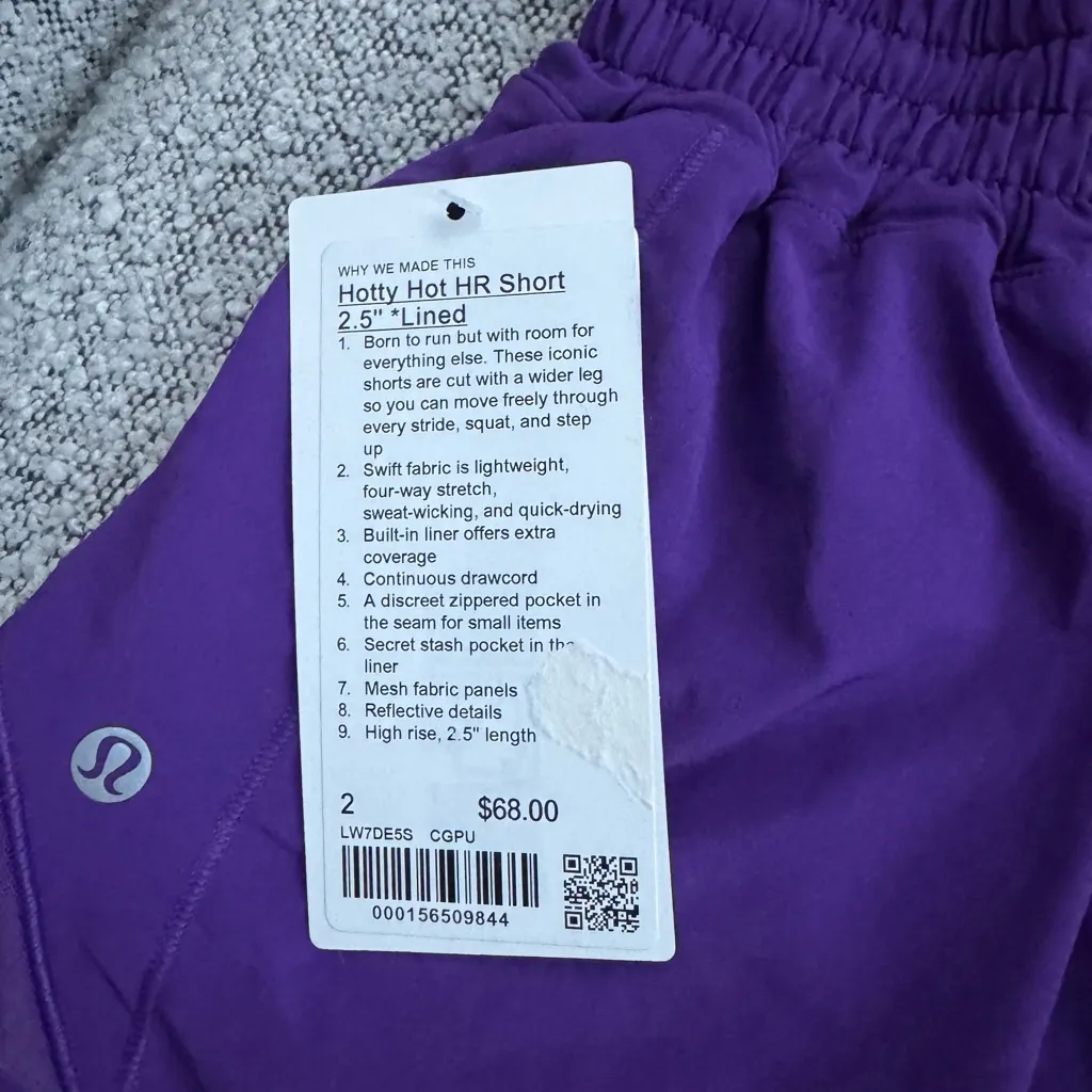 NWT LULULEMON - Hotty Hot HR Lined Short 2.5" - $68 - Size 2 - Image 2