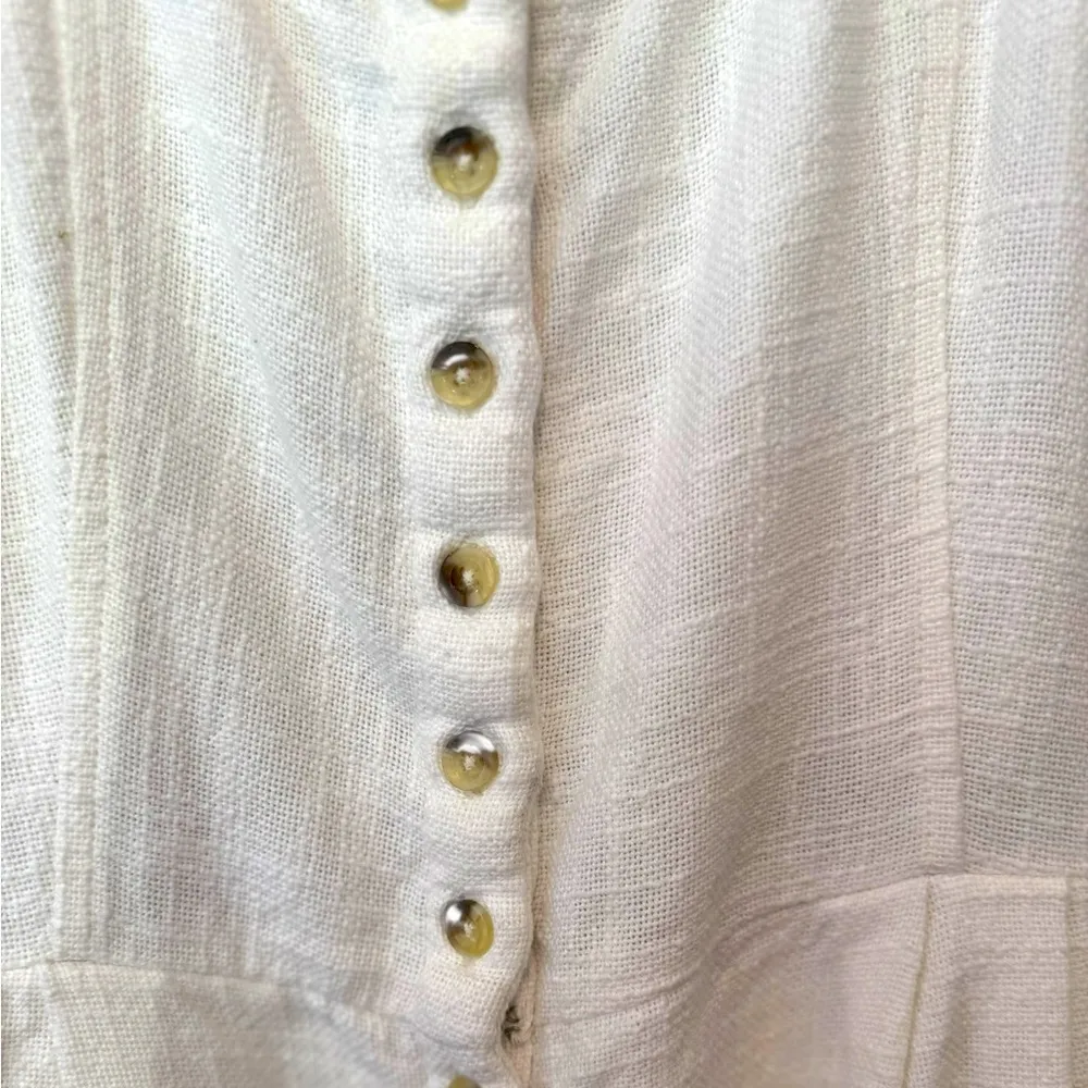 Billabong White Paint The Town Cropped Jumpsuit Sleeveless Smocked Size Large - Image 3