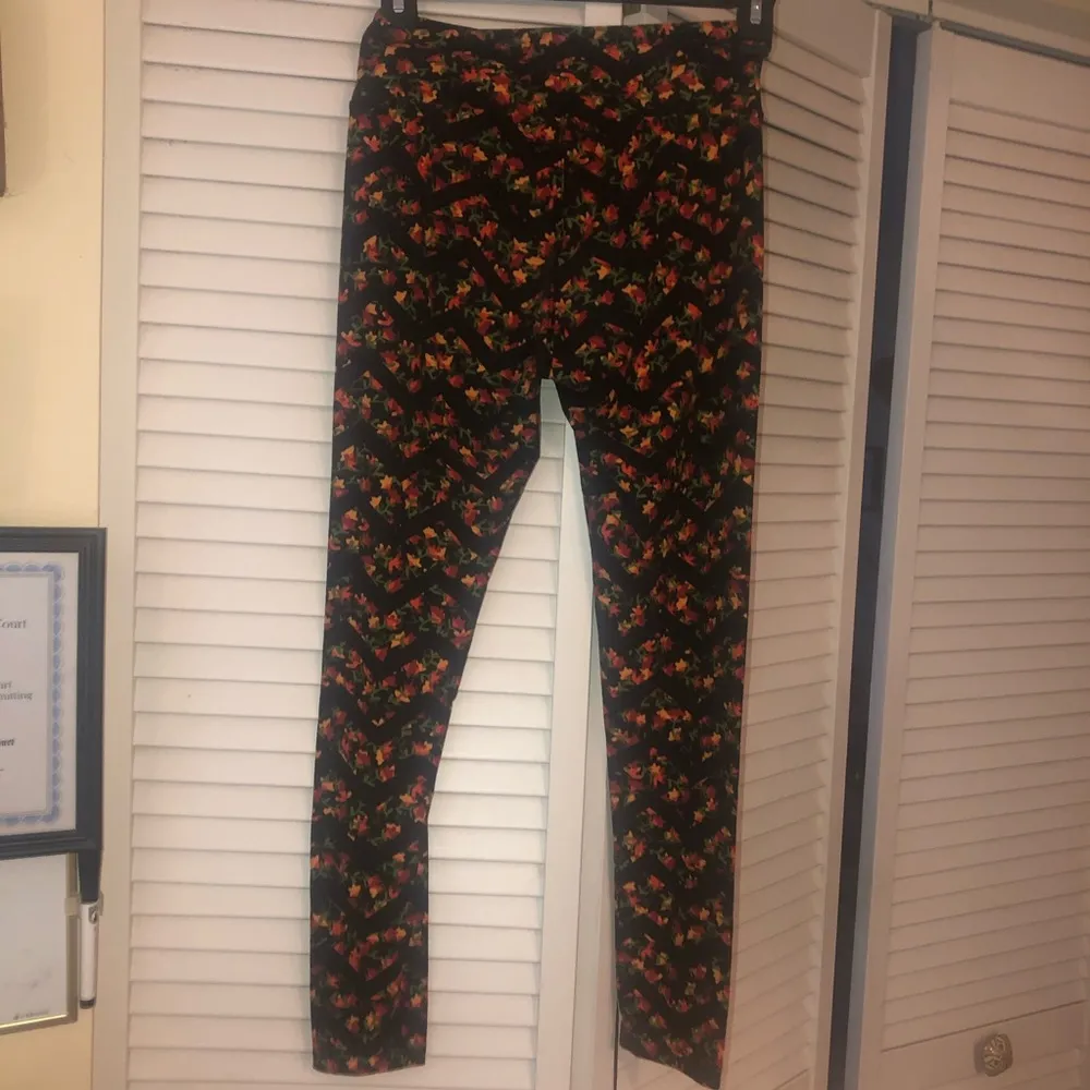LuLaRoe Leggings - Image 3