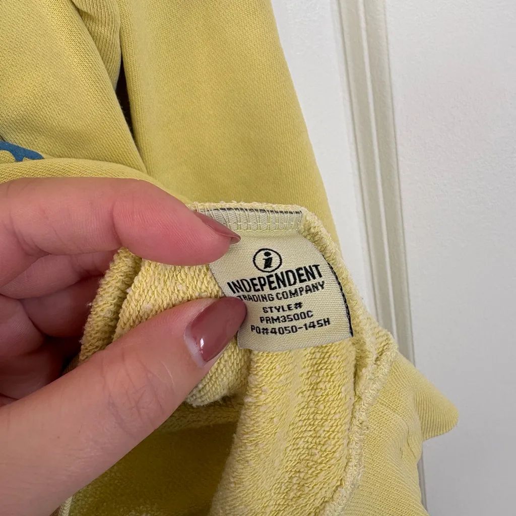 Harry Styles Love on Tour 2022 Merch Crew Neck Sweatshirt - Image 4