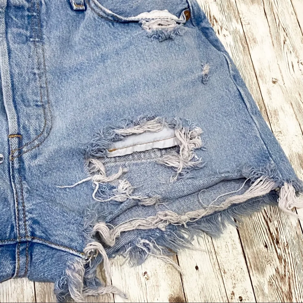 Levi’s 501 Destroyed Distressed Denim Shorts 28 - Image 12