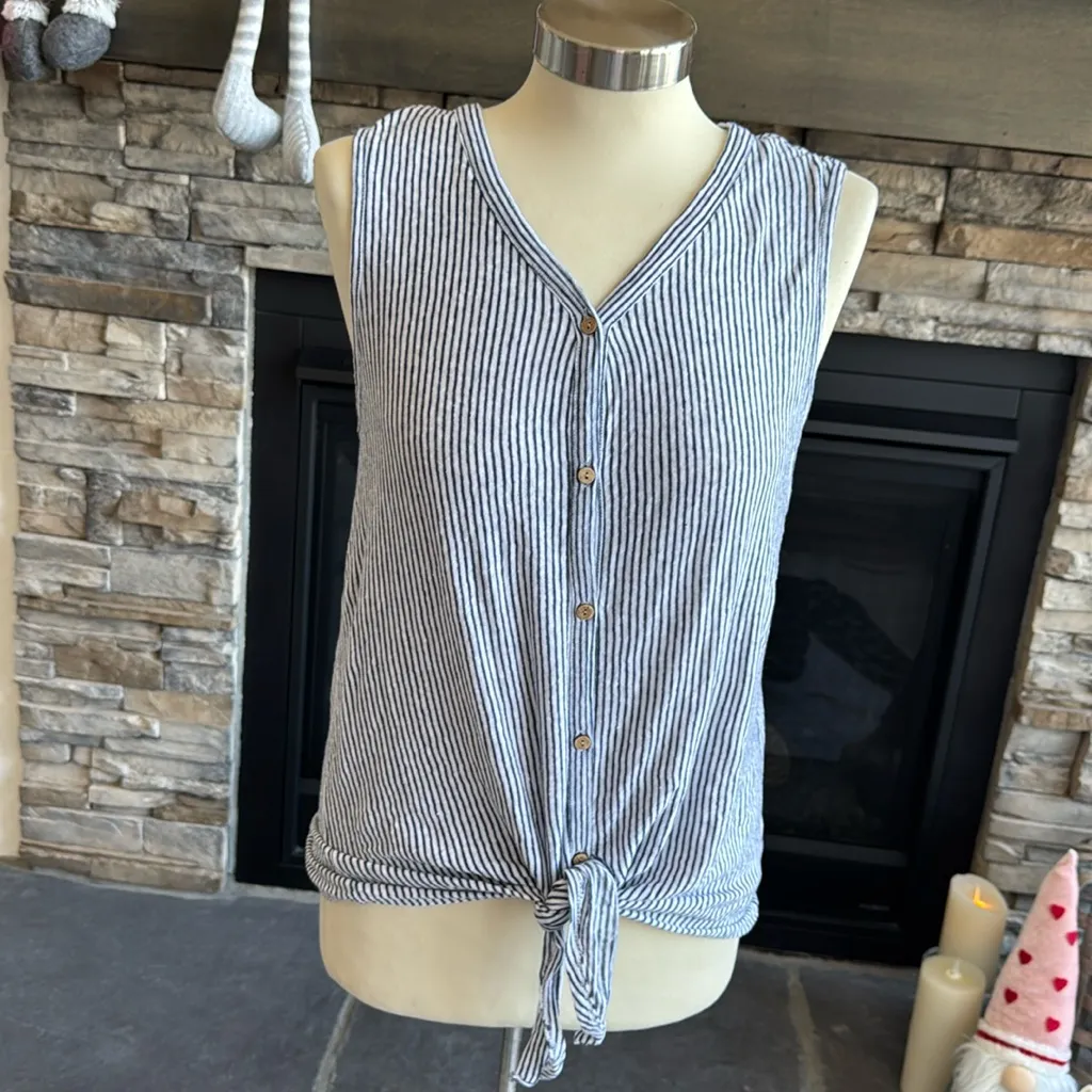 Rachel Zoe linen button tie front sleeveless top - Image 2