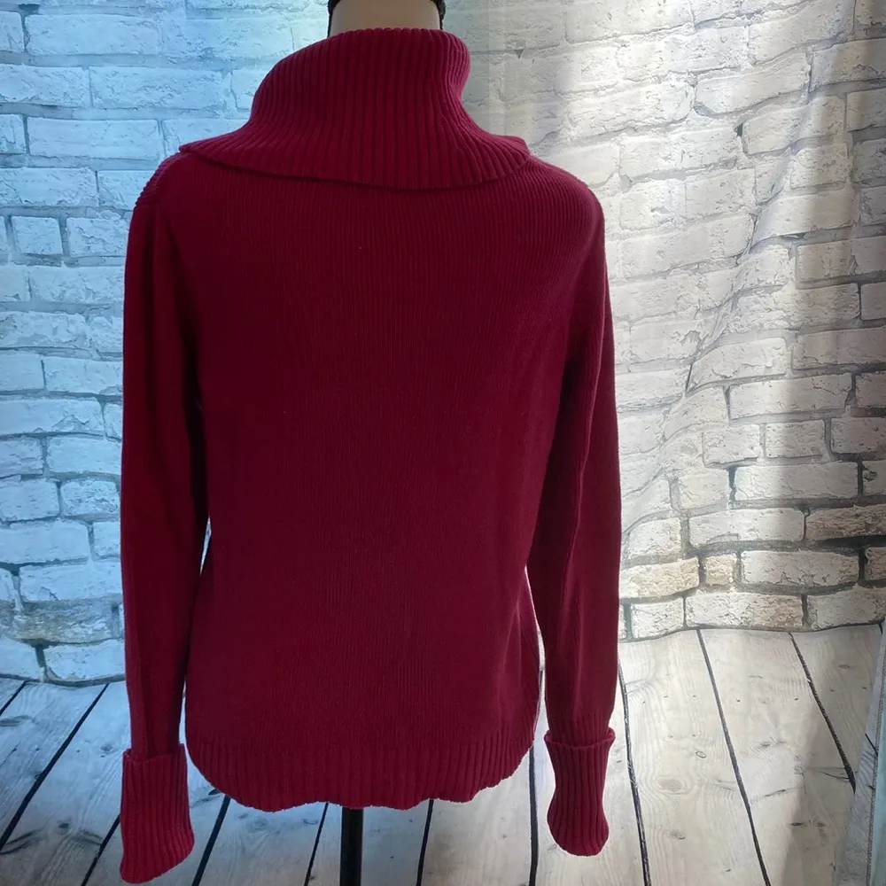 Old Navy  || Magenta turtle neck sweater - Image 2