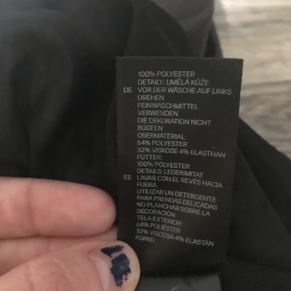 H&M Black White Retro Bodycon Faux Leather Polyester Dress; 6 Women’s - Image 8