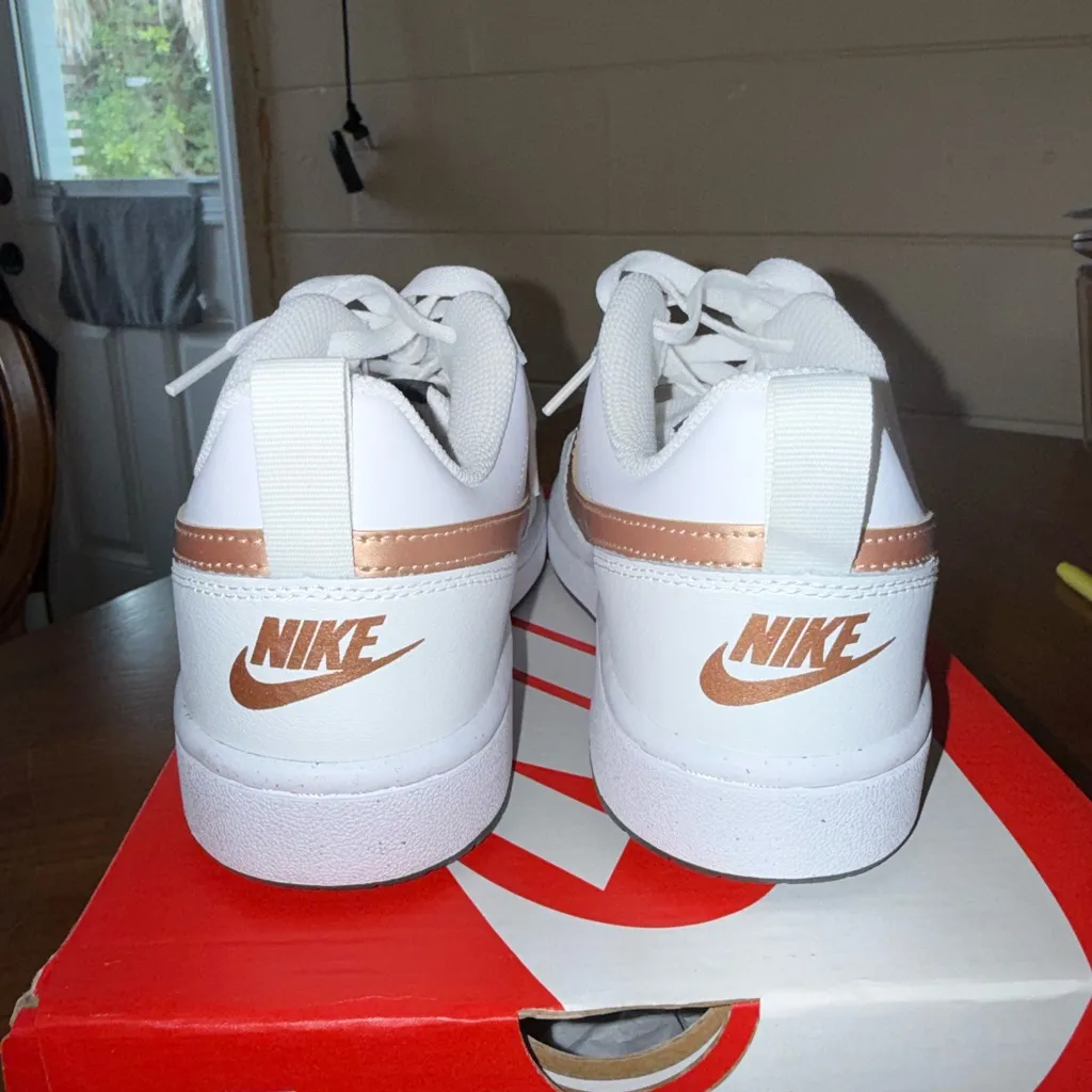 Nike Court Borough Low 2 GS White Red Bronze Sneakers – 6.5Y / W8 (NIB) - Image 4