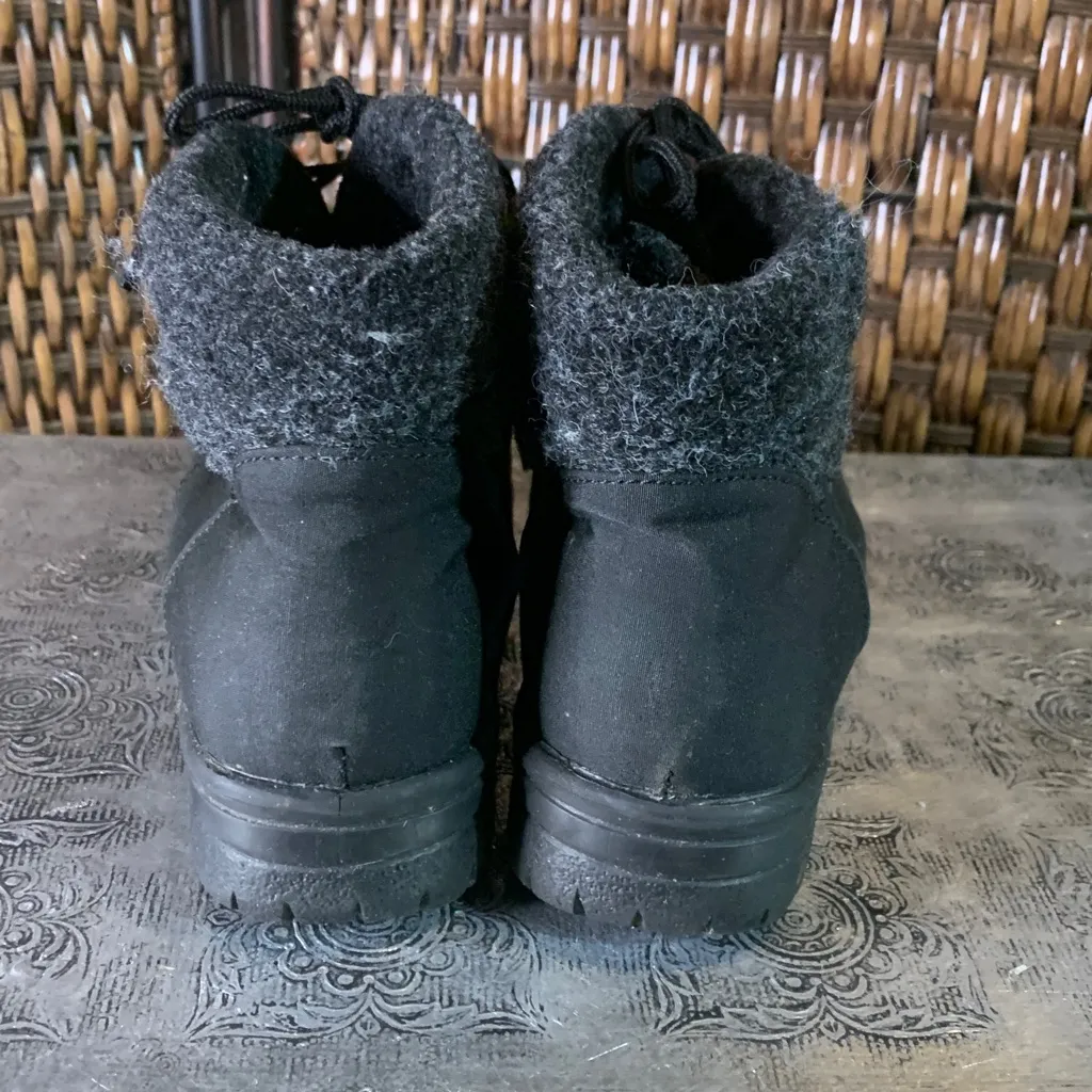 Toe Warmers Made in Canada Wool Boots Size 7.5 Black - Image 4