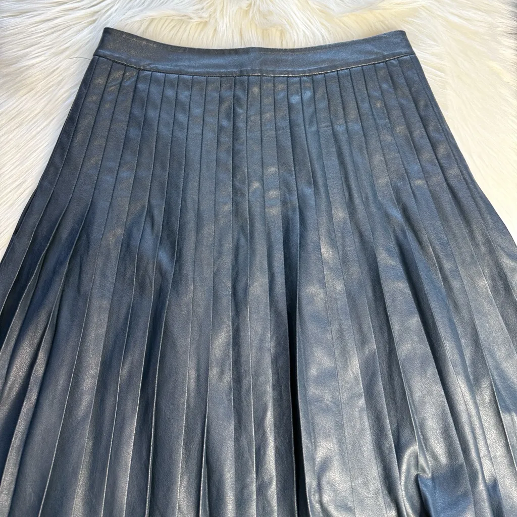 Rebecca Taylor Navy Faux Leather Pleated Midi Skirt - Image 5