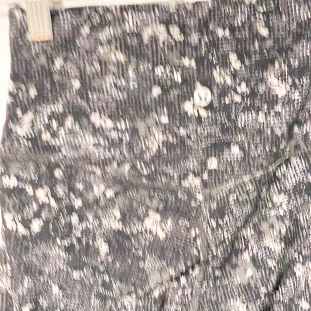 Lululemon Size 4 Align Crop 18" Equalized Multi Printed‎ Cropped Leggings - Image 4