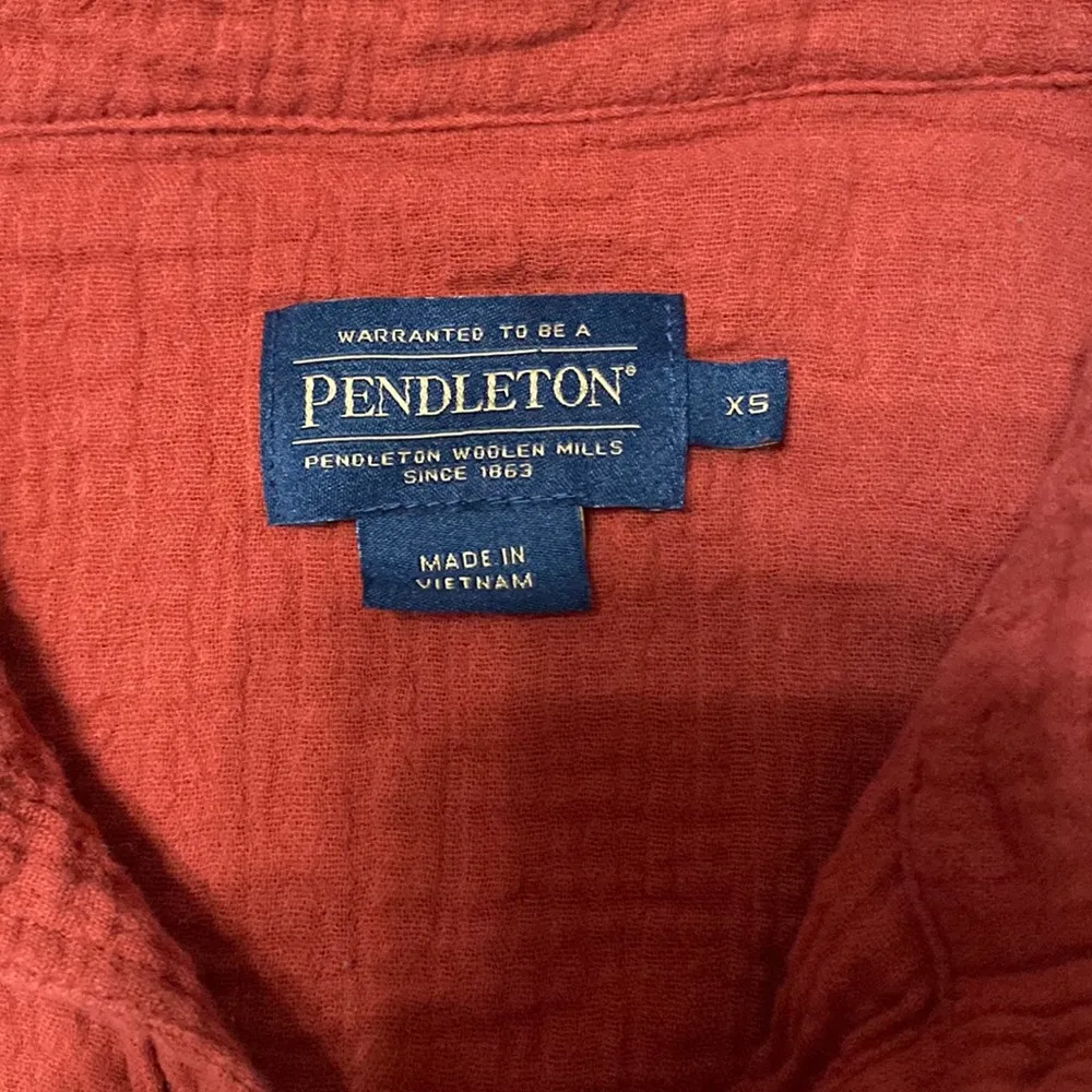 Red 100% Cotton Gauzy Button Down Short Sleeve Shirt Size XS - Image 4