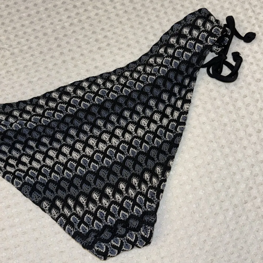 Crochet Bikini Bottoms Size MEDIUM Black Gray White Cheeky Boho - Image 8