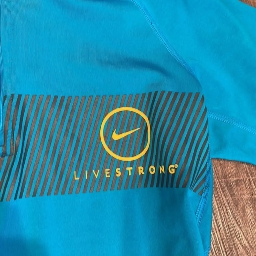 Nike pro combat fleece lined 1/2 zip LIVESTRONG pullover - Image 2