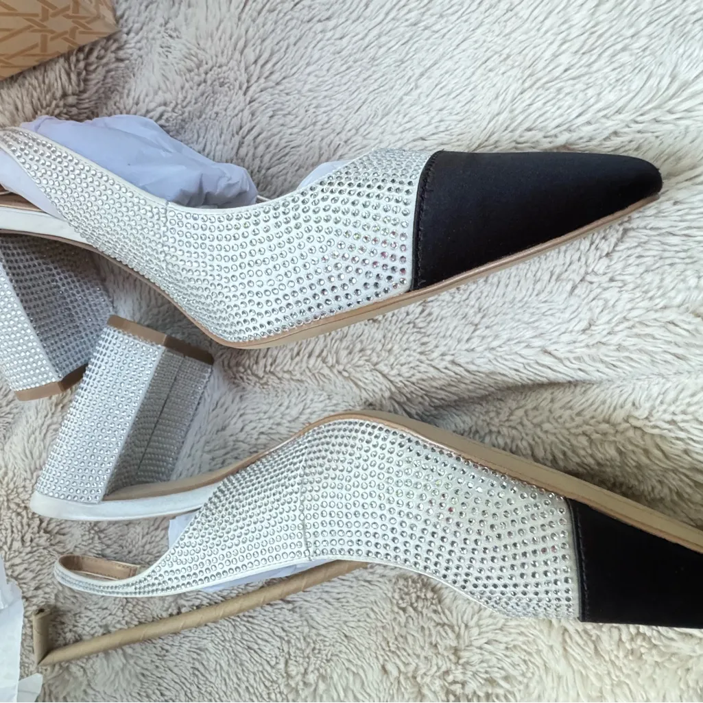 Jewel Badgley Mischka Tatum Slingback Block Heels with Capped Toe size 9 NEW Silver - Image 7