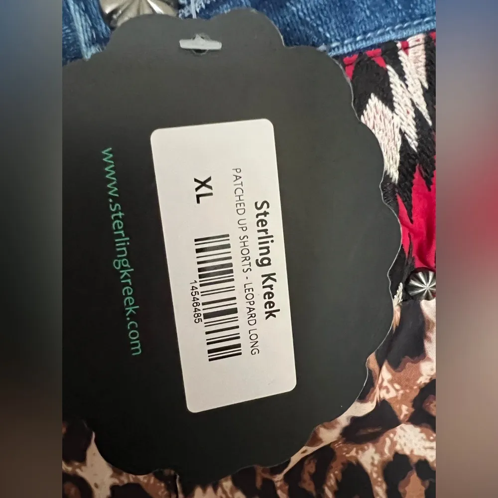 Sterling Creek Western Style Patched Up Blue Denim Shorts Size XL Size 14 - Image 4