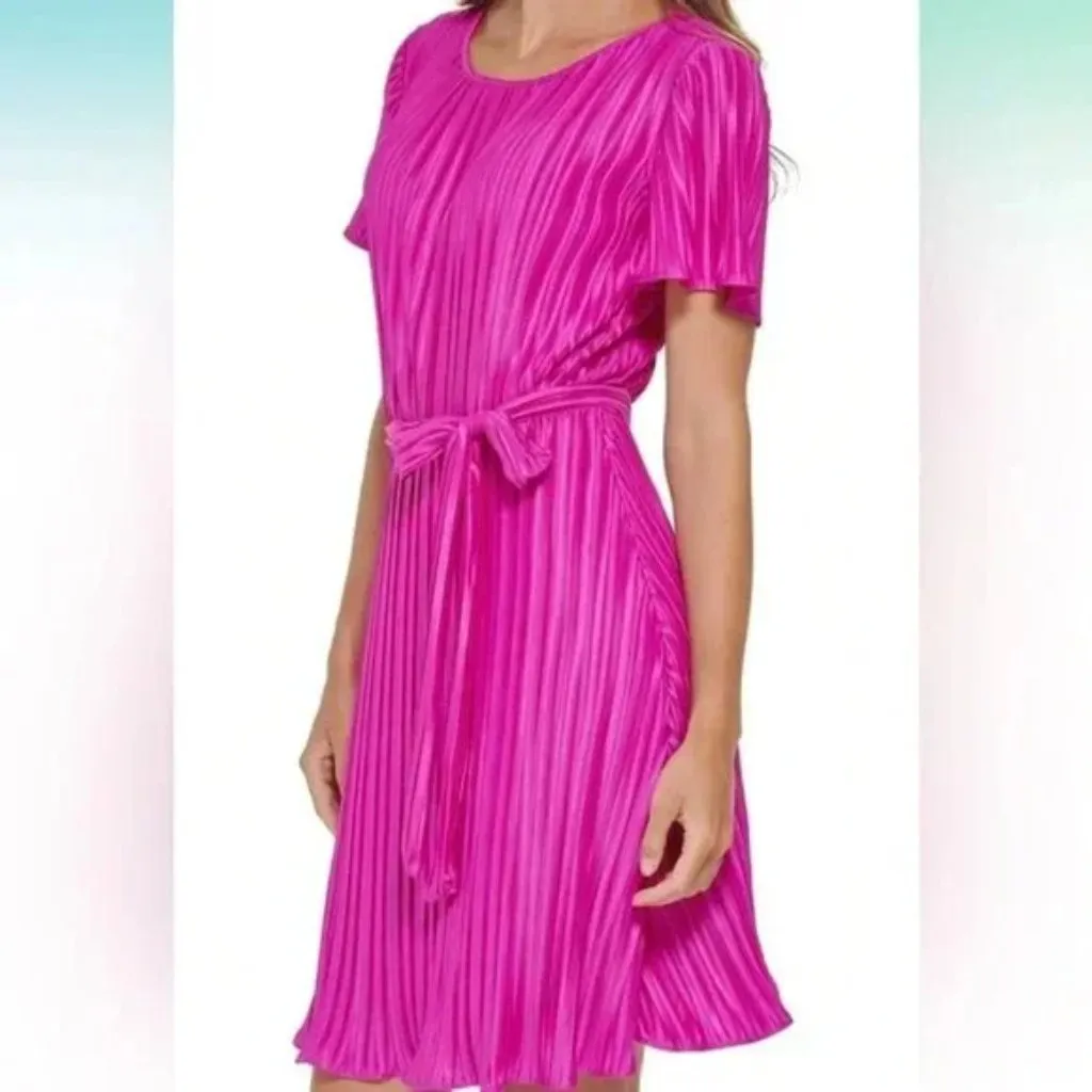 DKNY NWT Bright Pink Fuchsia Short Sleeve Pleated Party Cocktail Dress - Image 2
