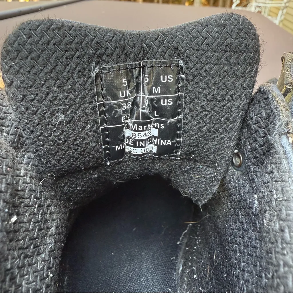 Dr. Martens Women’s Black Chunky Boots with Yellow‎ Stitching size 6 M - Image 15