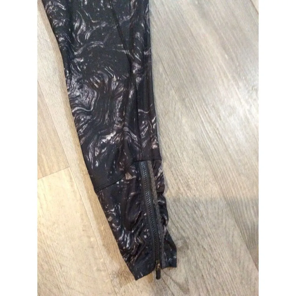 Lululemon athletica Size 4 womens leggings black print leg zippers - Image 2