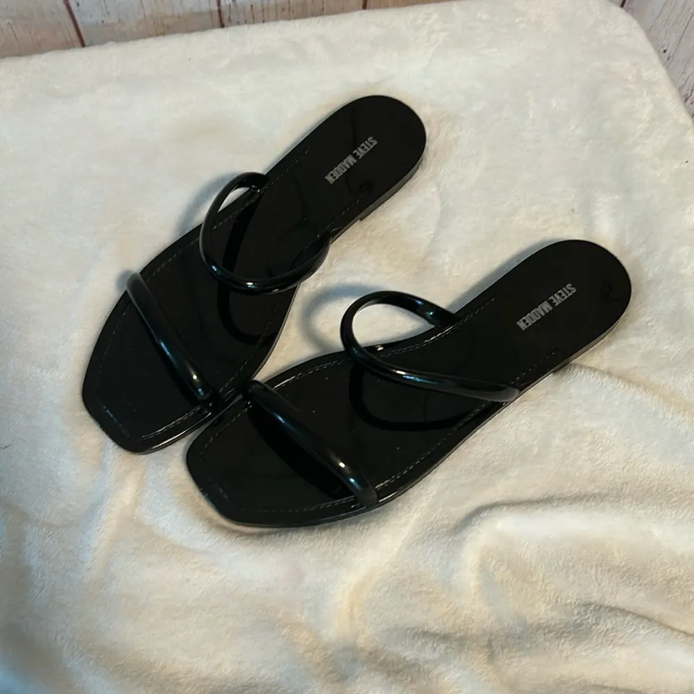 NWOT Steve Madden Pike Jelly Sandals - Image 2