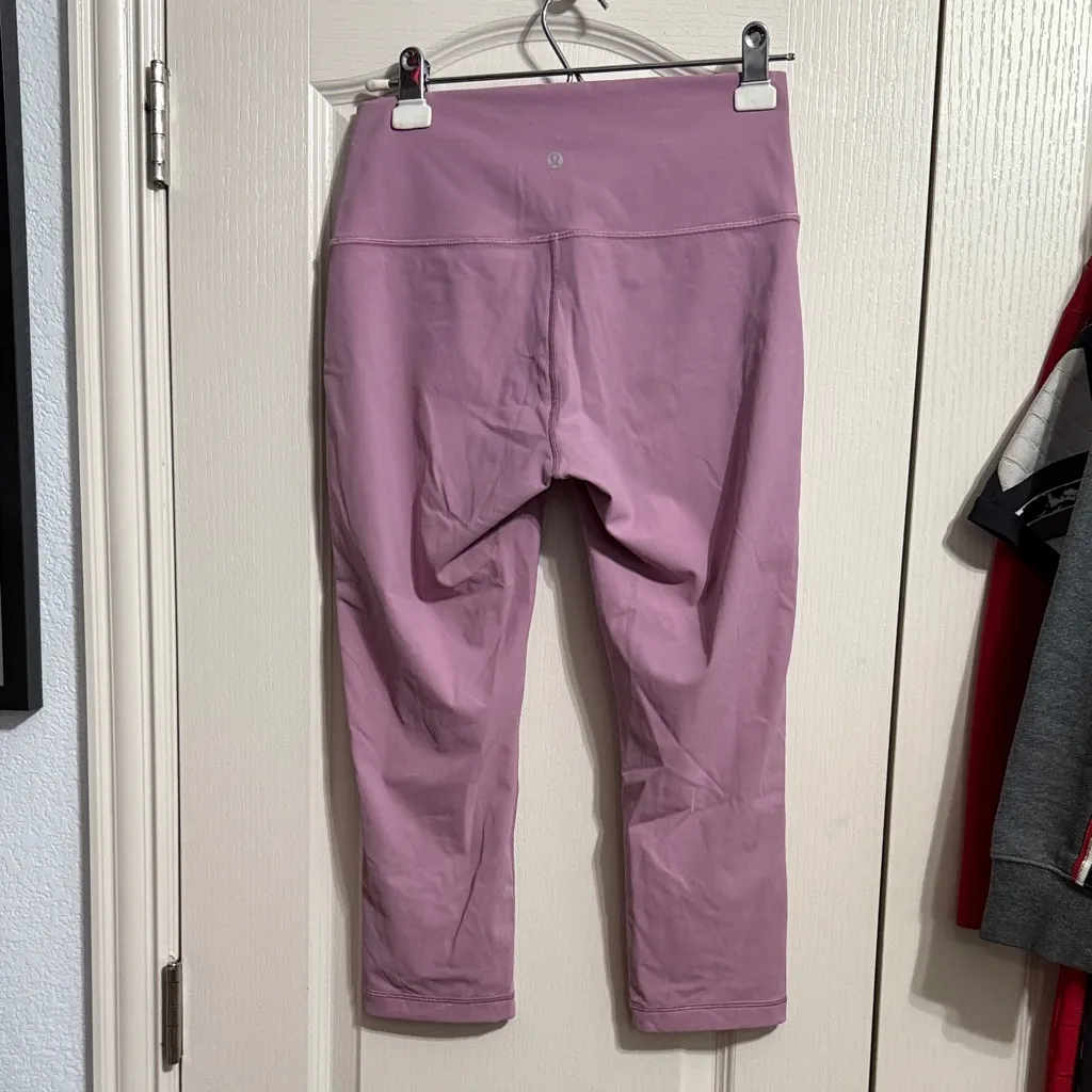 Lululemon 💖  Mauve Wunder Under Crops - Image 3
