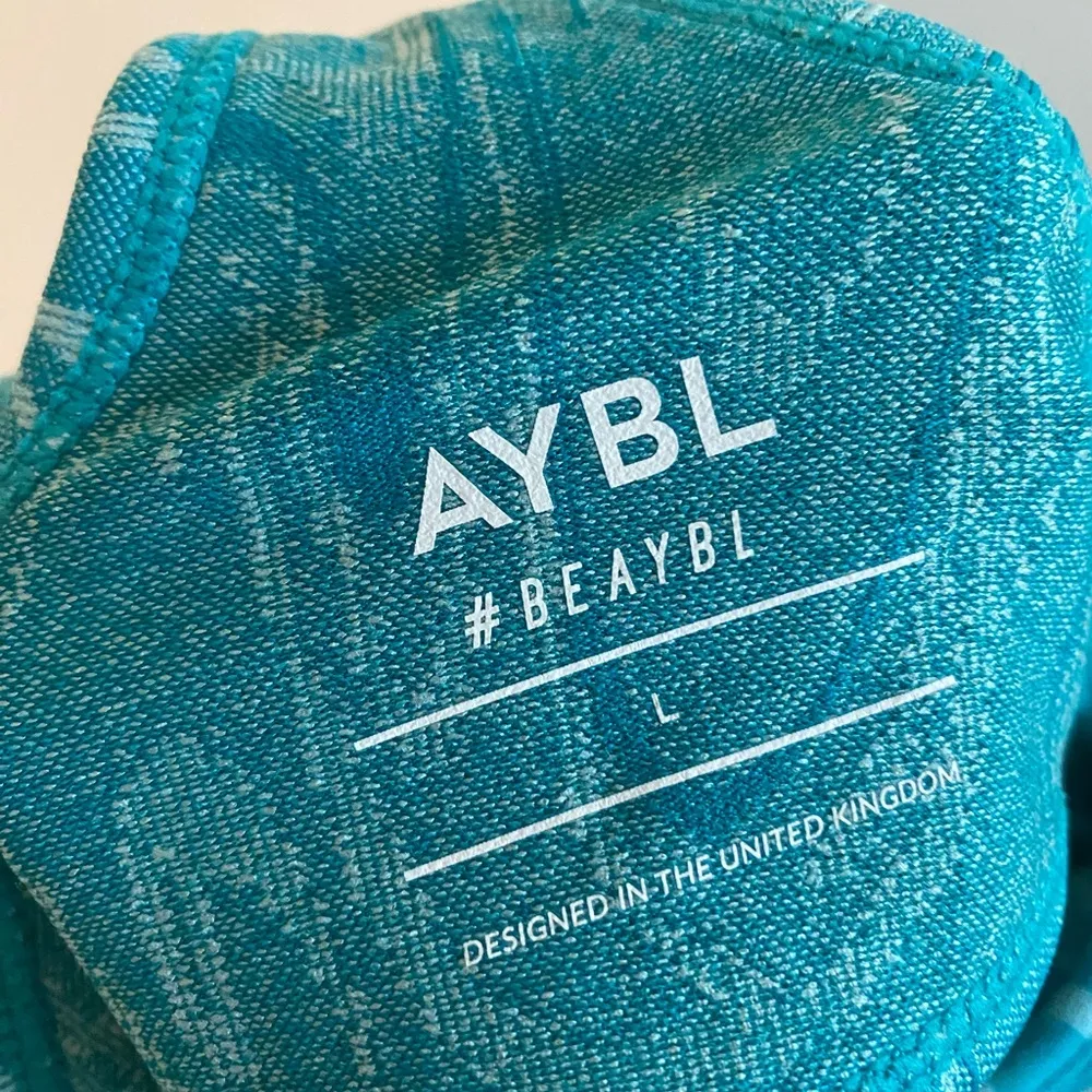 Aybl Velocity Sports Bra Turquoise Large NWT - Image 5