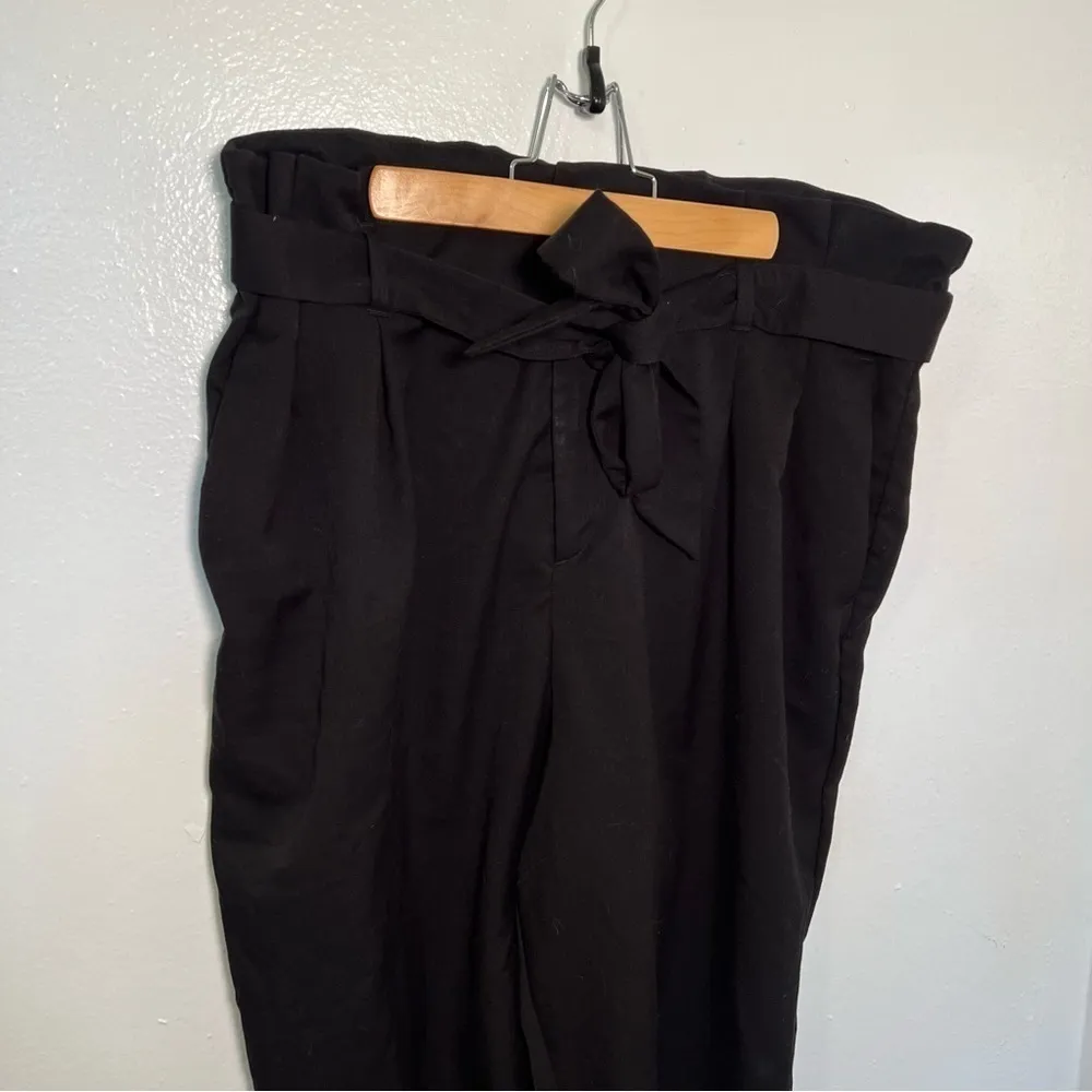 H&M Paper-Bag Waist Pants Black - Image 5