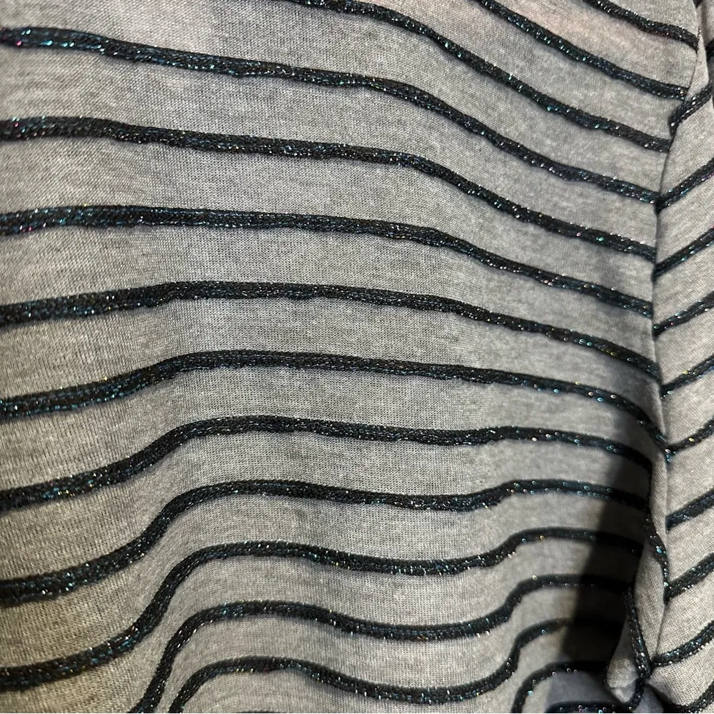 NWT wild fable sparkly striped cropped long sleeve shirt size xxl - Image 4