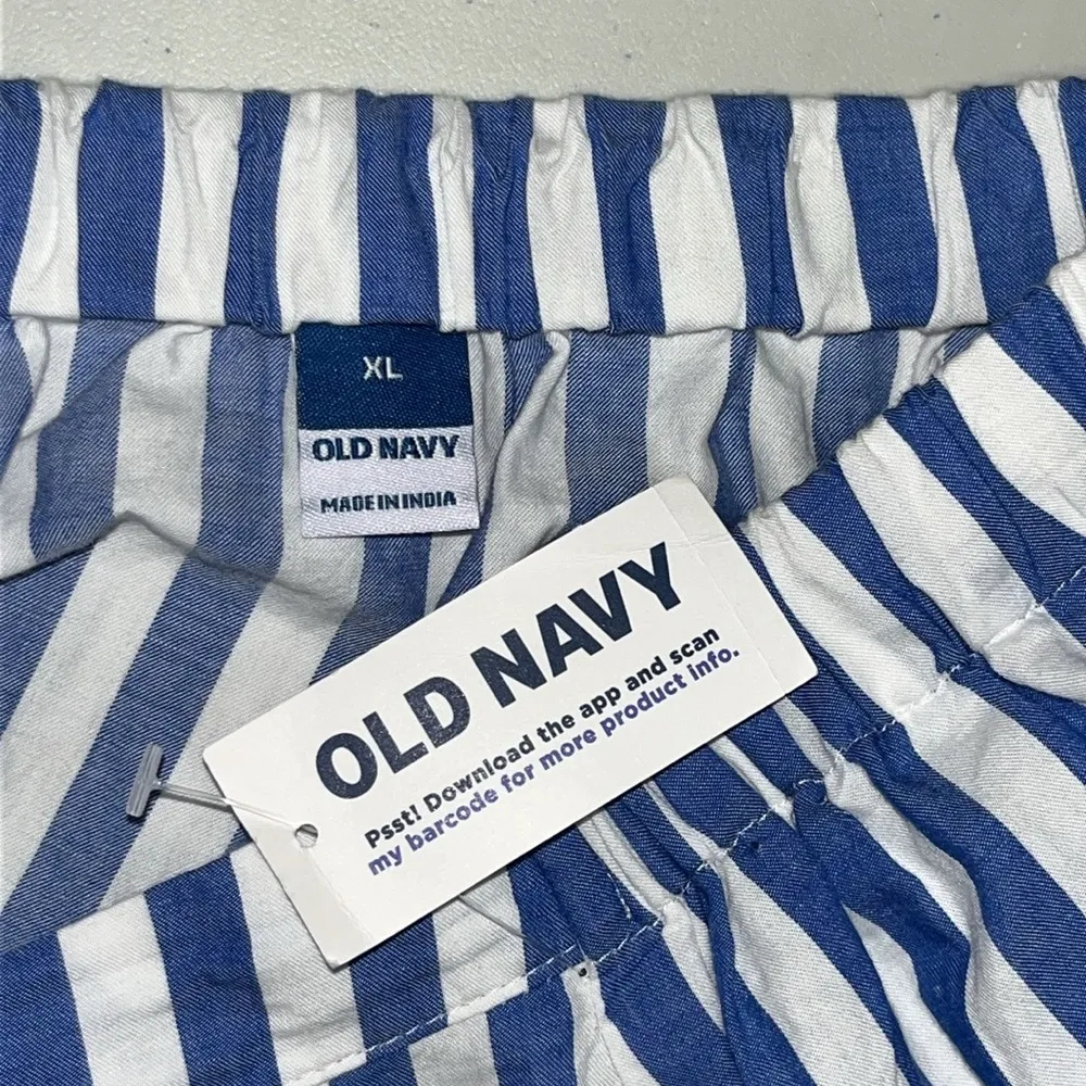 Old Navy NWT Size XL Blue & White Stripe 100% Cotton Modern Hourglass Midi Skirt - Image 3