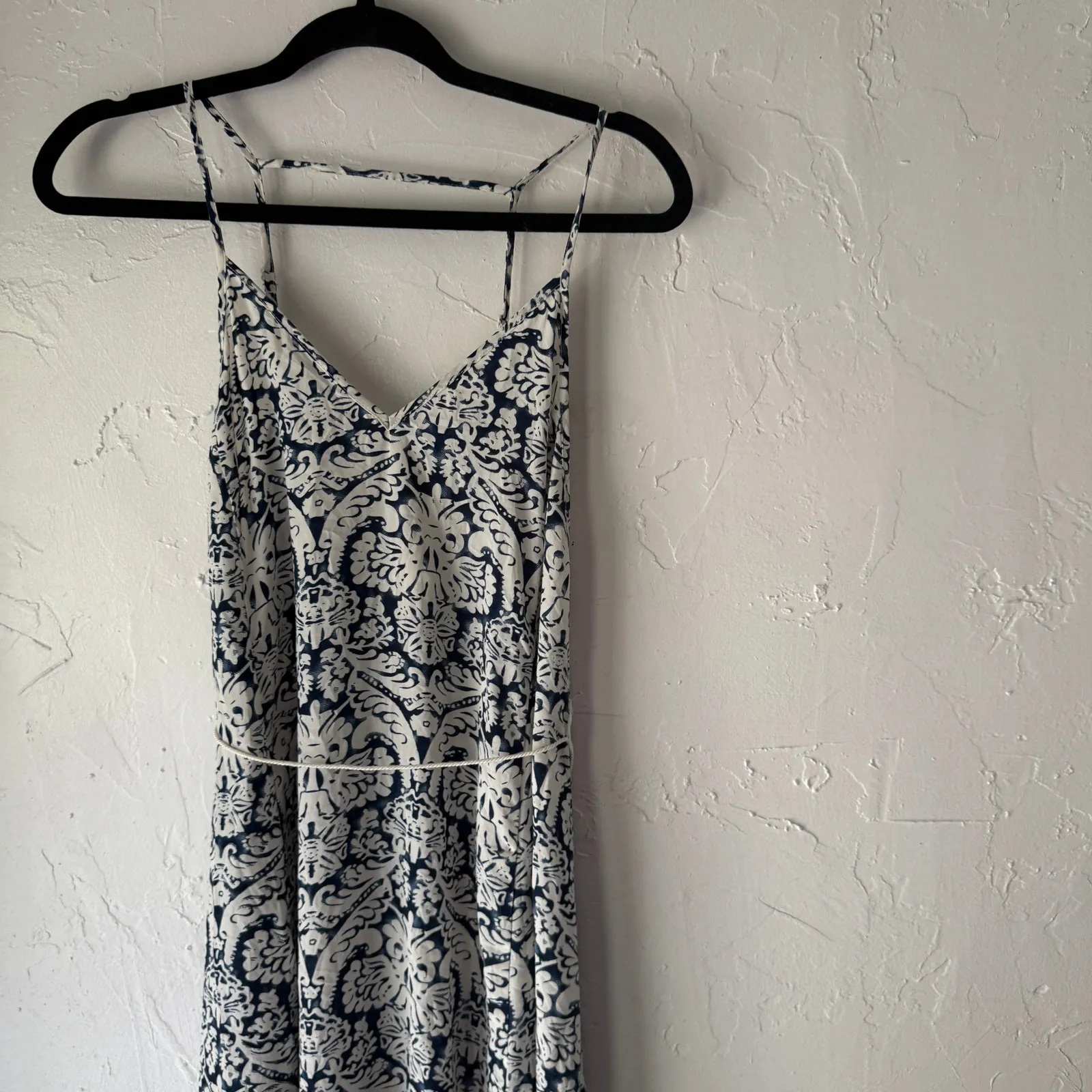 Hanalulu Wahine Navy White Floral‎ Maxi Dress Med Rayon Strappy Vacation - Image 2