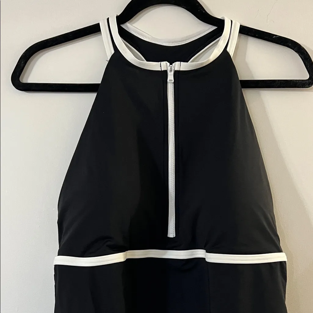 CALIA by Carrie Underwood Black One Piece Swimsuit with White Trim Size undefined - Image 5