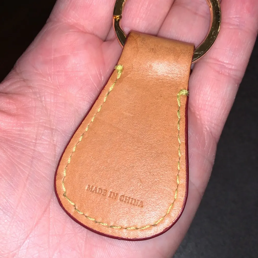 Dooney and Bourke Leather Key Ring Key Chain Fob Tan DB - Image 4