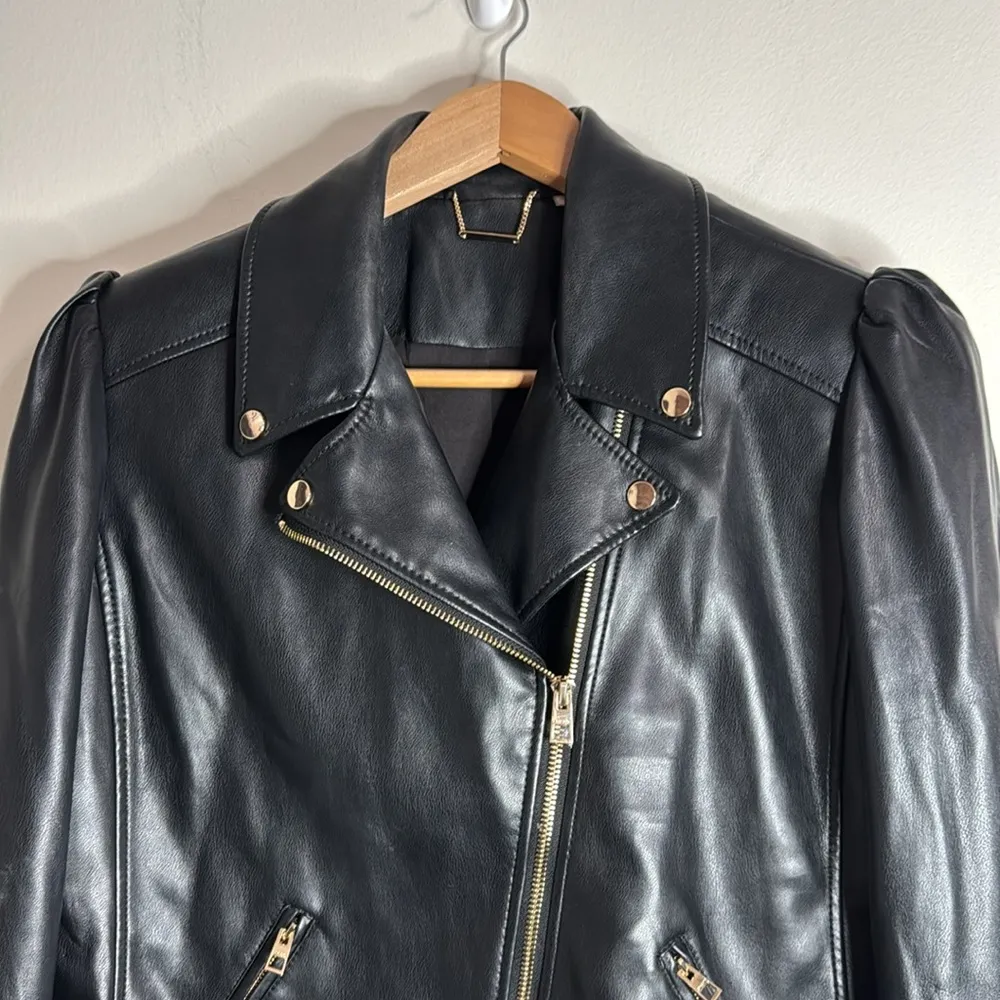 Chico's Black Faux Leather Moto Jacket Asymmetrical Zip Puff Shoulder Sz US 12 - Image 3