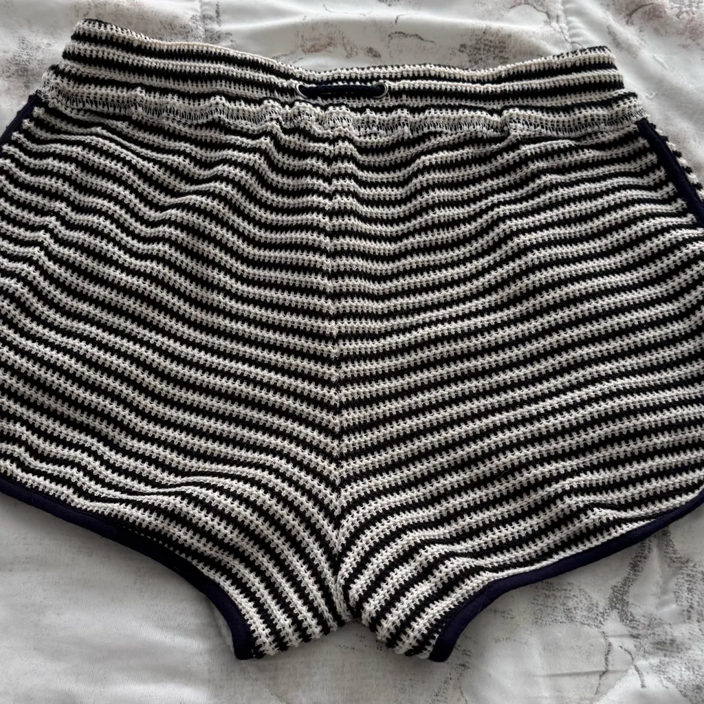 Splendid striped navy blue and white Textured Knit shorts, size XS pockets boho - Image 11
