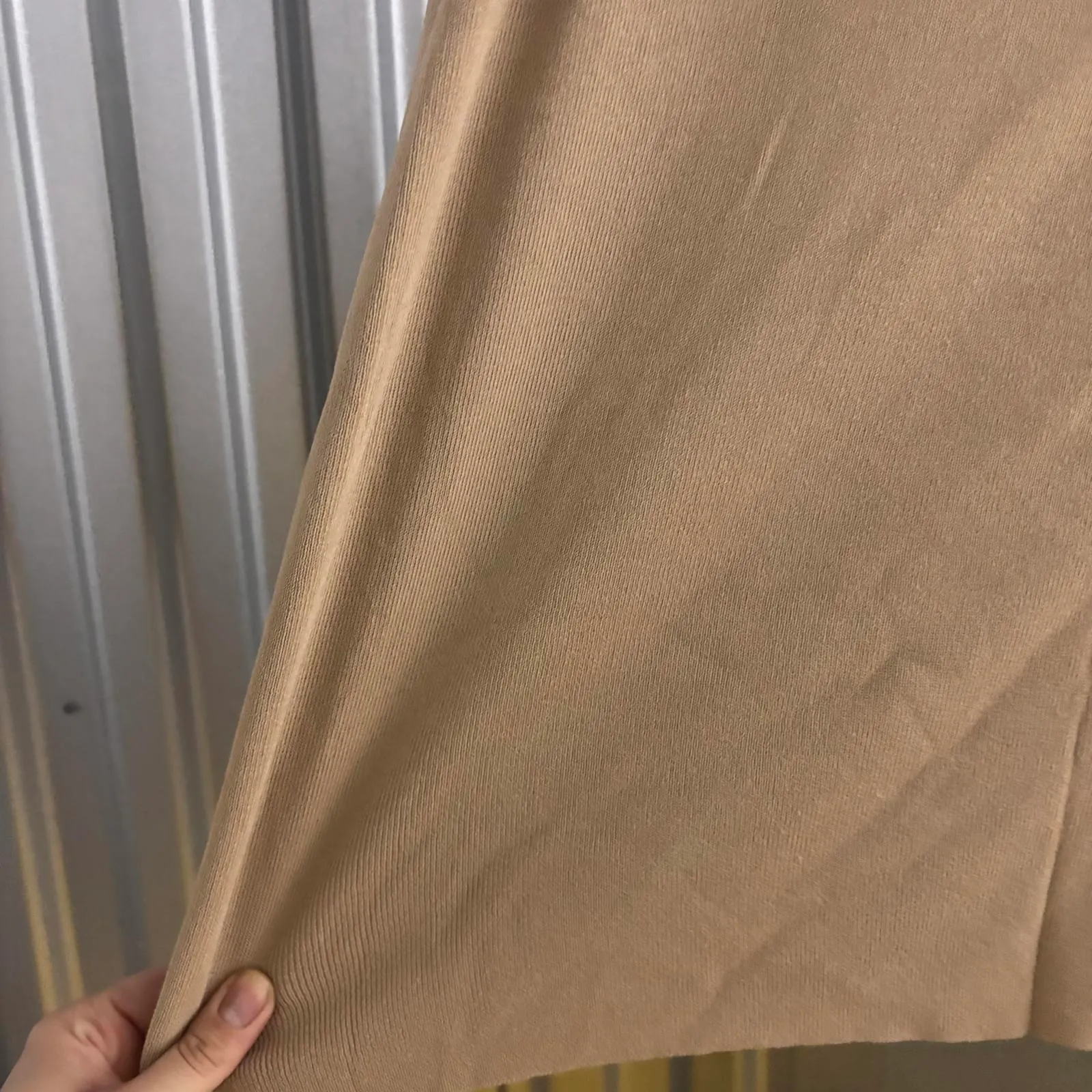 Laura Ashley Neutral Camel Quiet Luxury Sleeveless Tank Top Stretch Minimal - Image 3