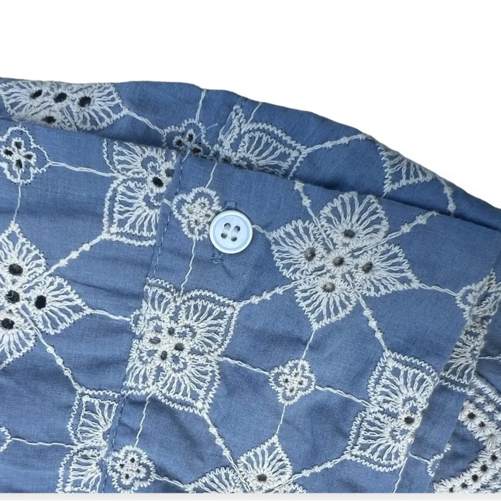 ZARA Women's Large Light Blue White Geometeic Floral Embroidered Deep V Neck Top - Image 5