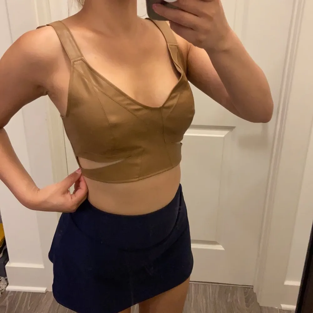 Faux leather crop top. S - Image 6