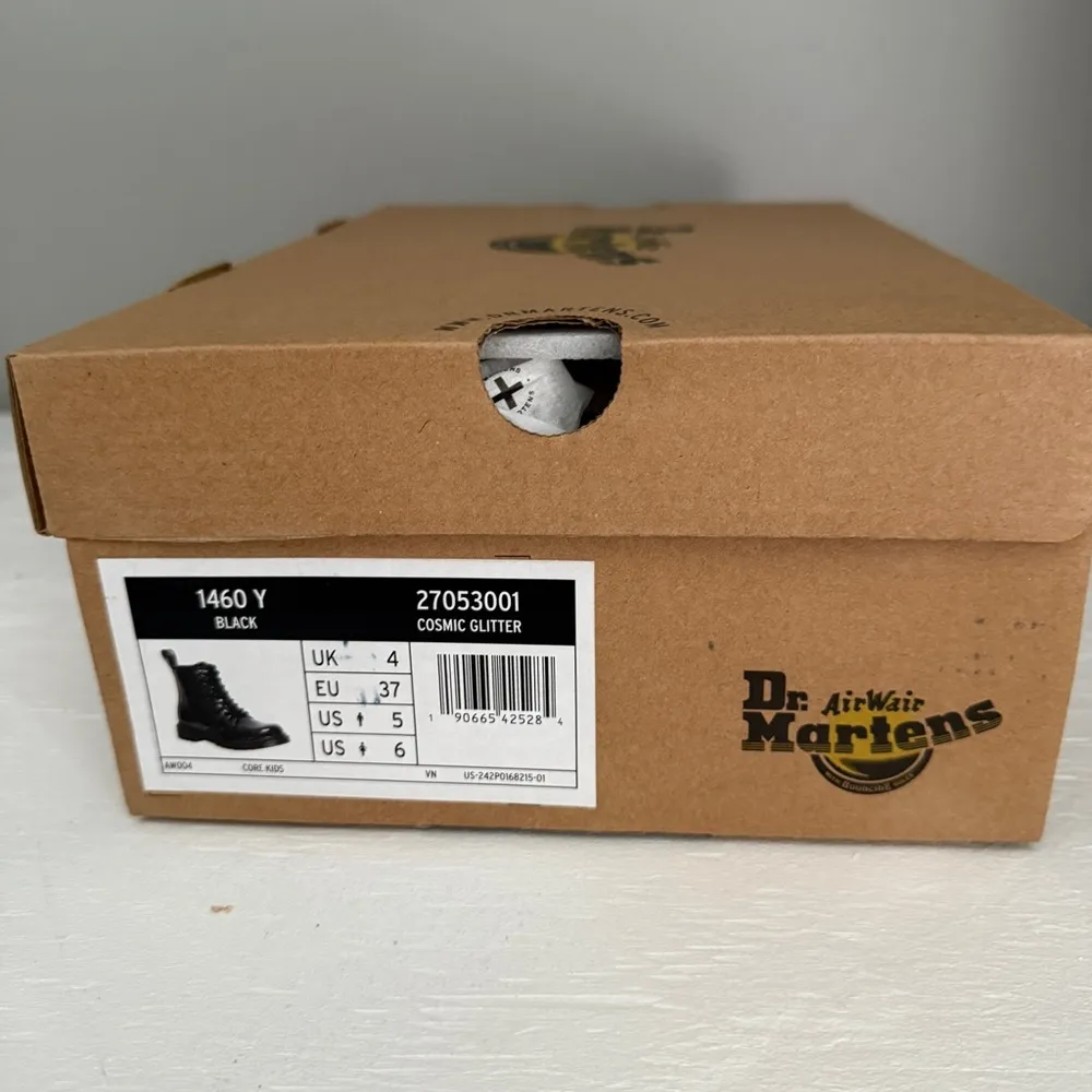 Doc Dr. Martens Cosmic Glitter Core Kids US 6 EU 37 Black 1460 Boots NIB - Image 11