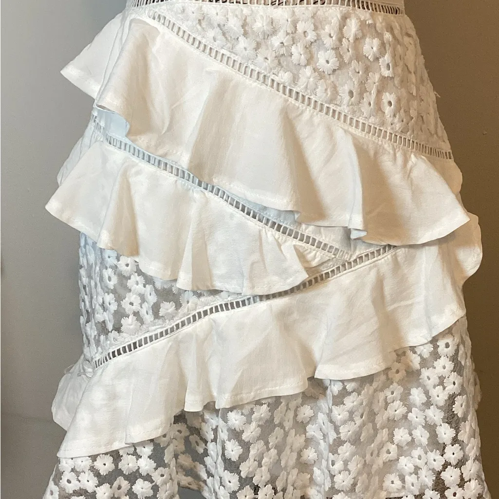 🩵NWT🩵 SELFIE LESLIE TAURUS FLORAL EMBROIDERY & RUFFLE TRIM DRESS Size US:SM - Image 4