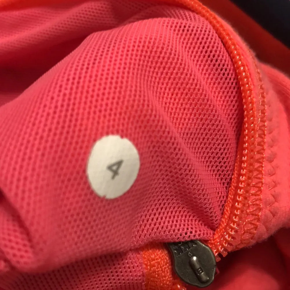 Lululemon  jacket . - Image 8