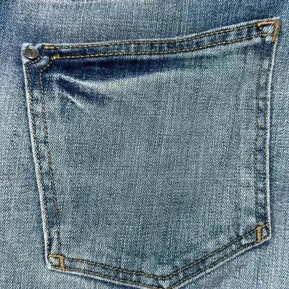 Pilcro and letterpress hyphen women's frayed hem jeans size 32 - Image 12