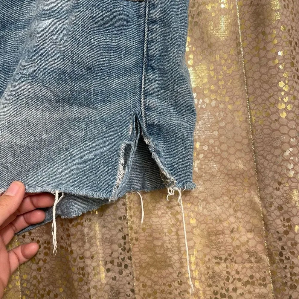 Free People High Rise Medium Wash Side Slit Denim Festival Shorts, 30 EUC - Image 4