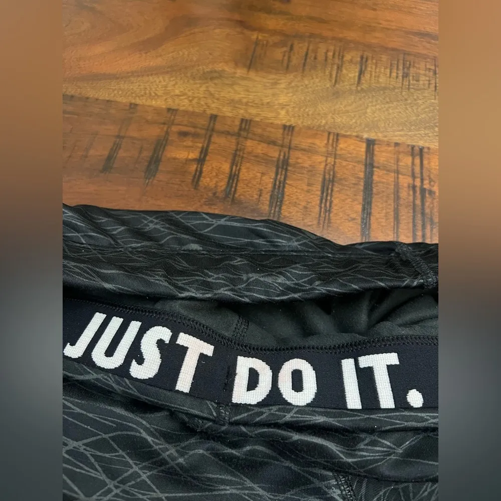 Nike Pro Combat Dri-Fit Compression Leggings Women’s Large – Black Gray Print - Image 3