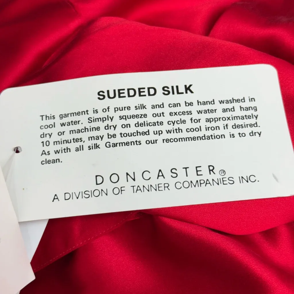 Doncaster Silks Vintage Red Sueded Silk Blouse – Size Medium NWT Draped Silk Top - Image 11