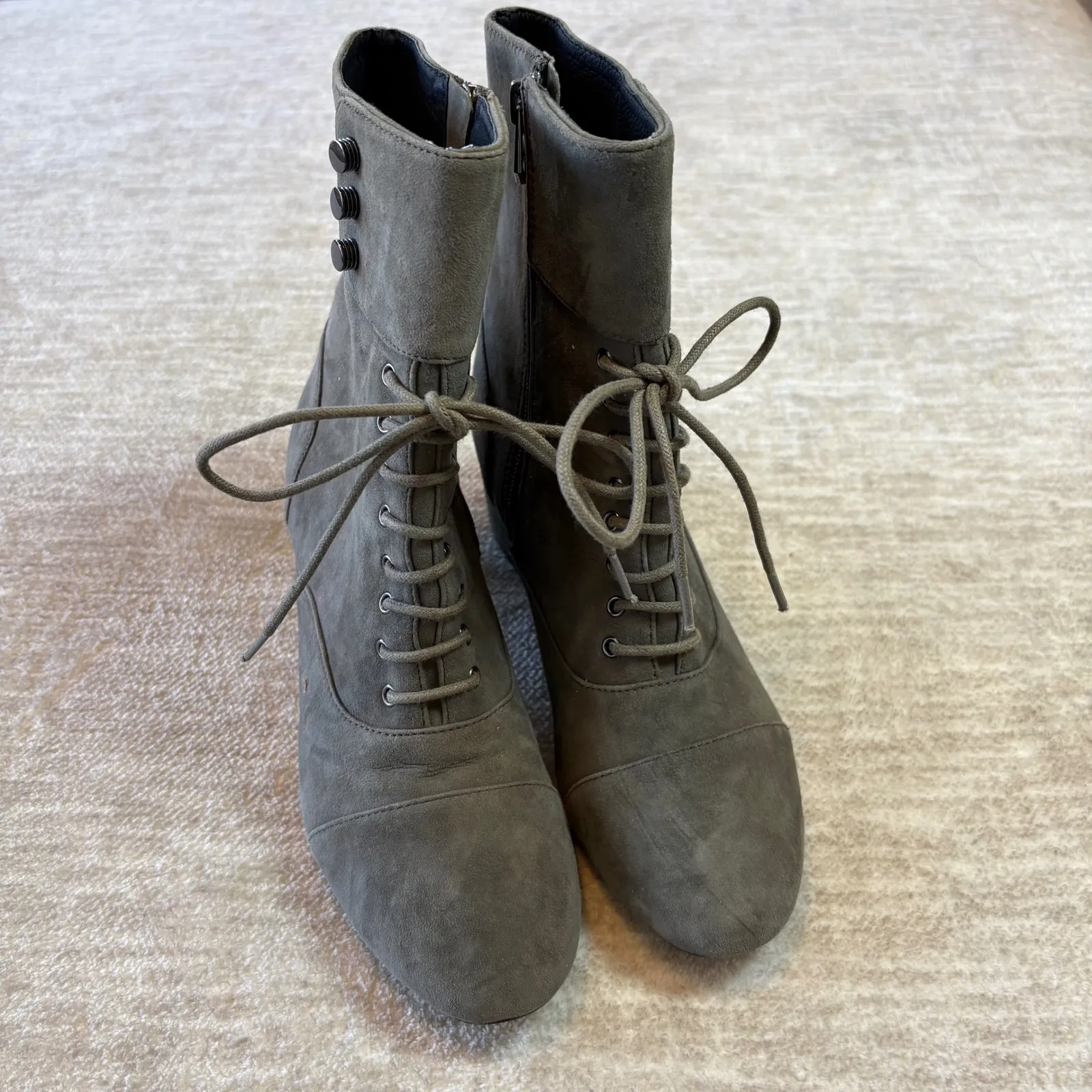 Botkier Lace Up Ankle‎ Boots Women Olive Green Suede Buttons Heeled Booties 6.5 - Image 2